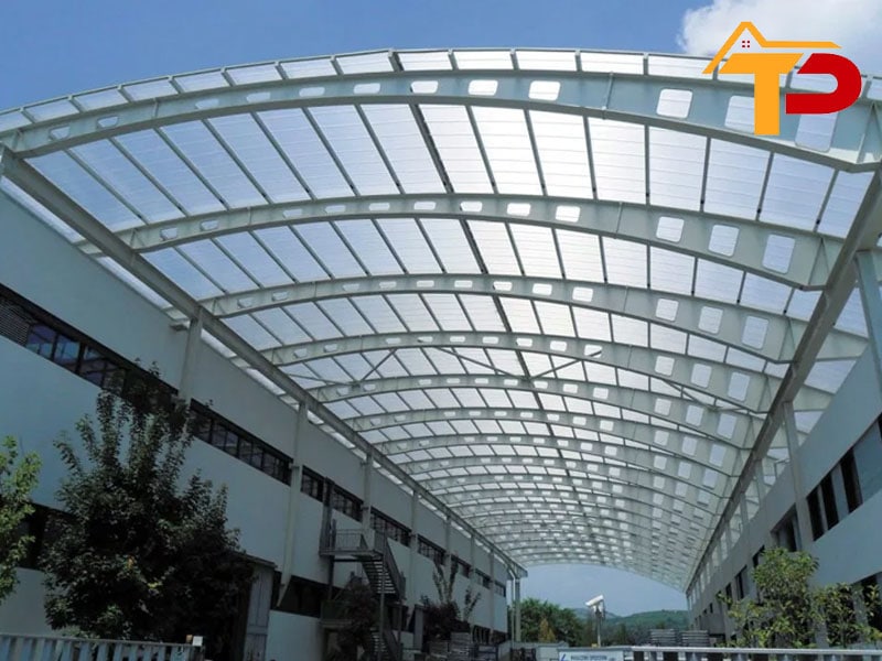 giá tấm lợp lấy sáng thông minh polycarbonate