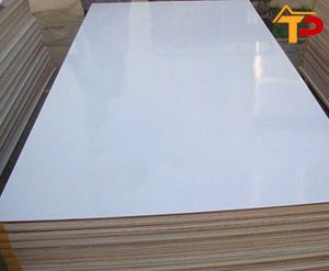 tam-formica-trang